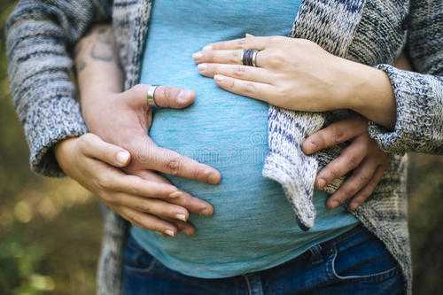 重庆代孕产子公司价格表_子宫后位的患者赴美试管助孕,对胚胎移植有影响吗